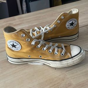 Converse Chuck Taylor all star!